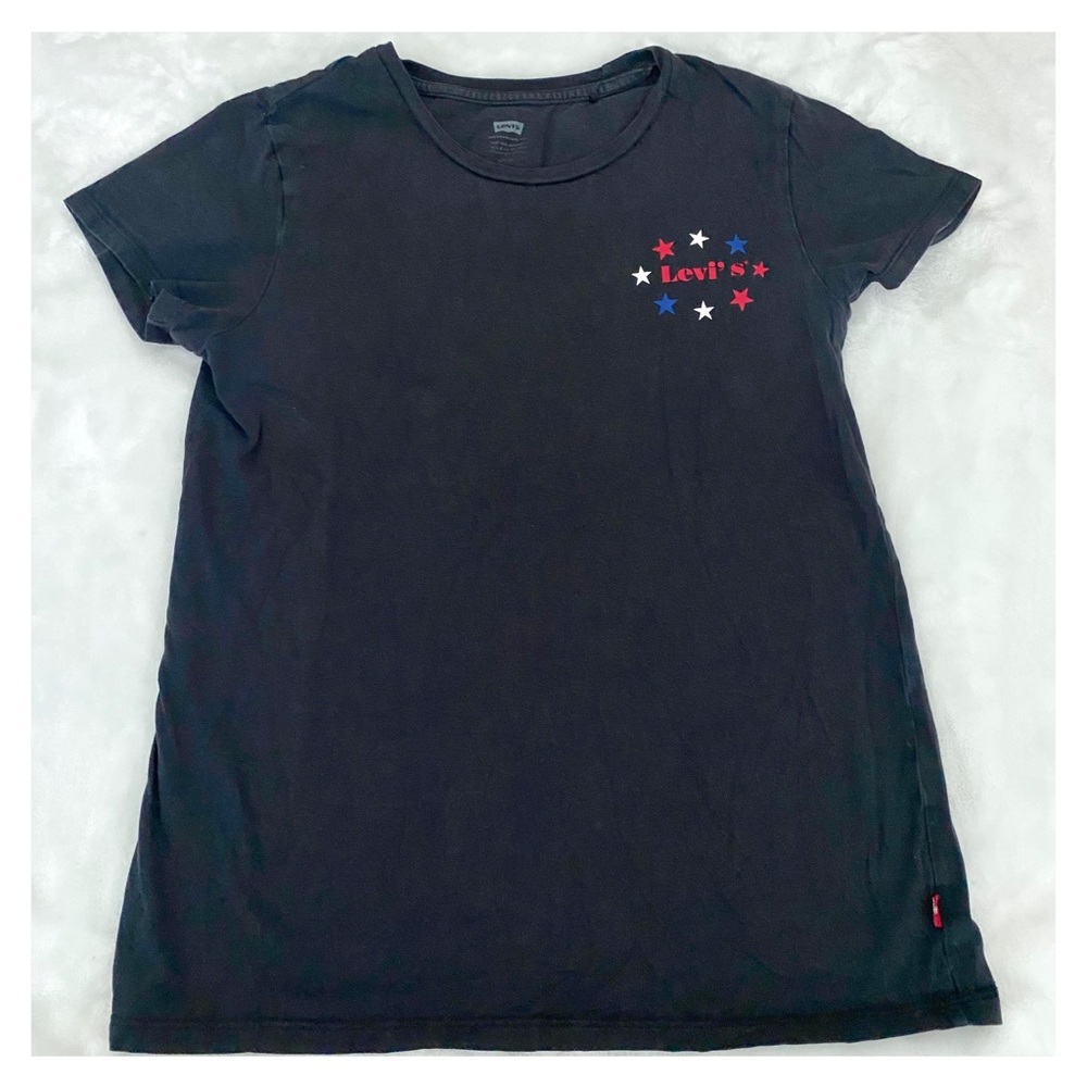Levi’s tshirt